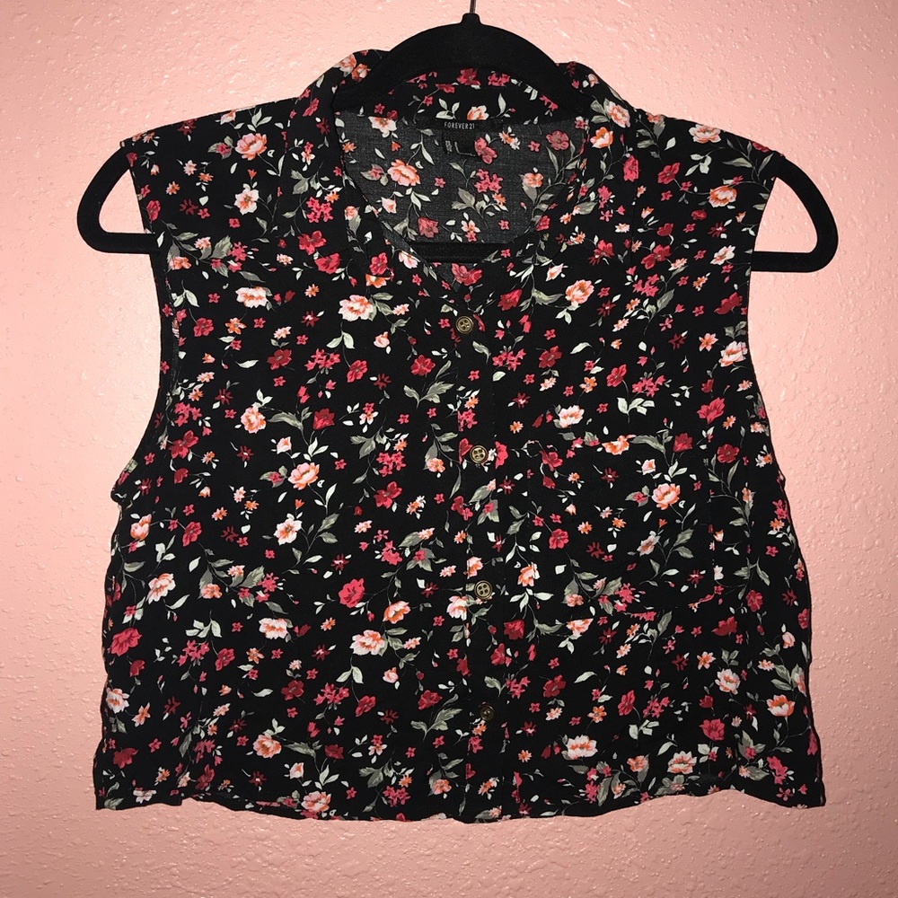 Cropped Button Up Collared Floral Top